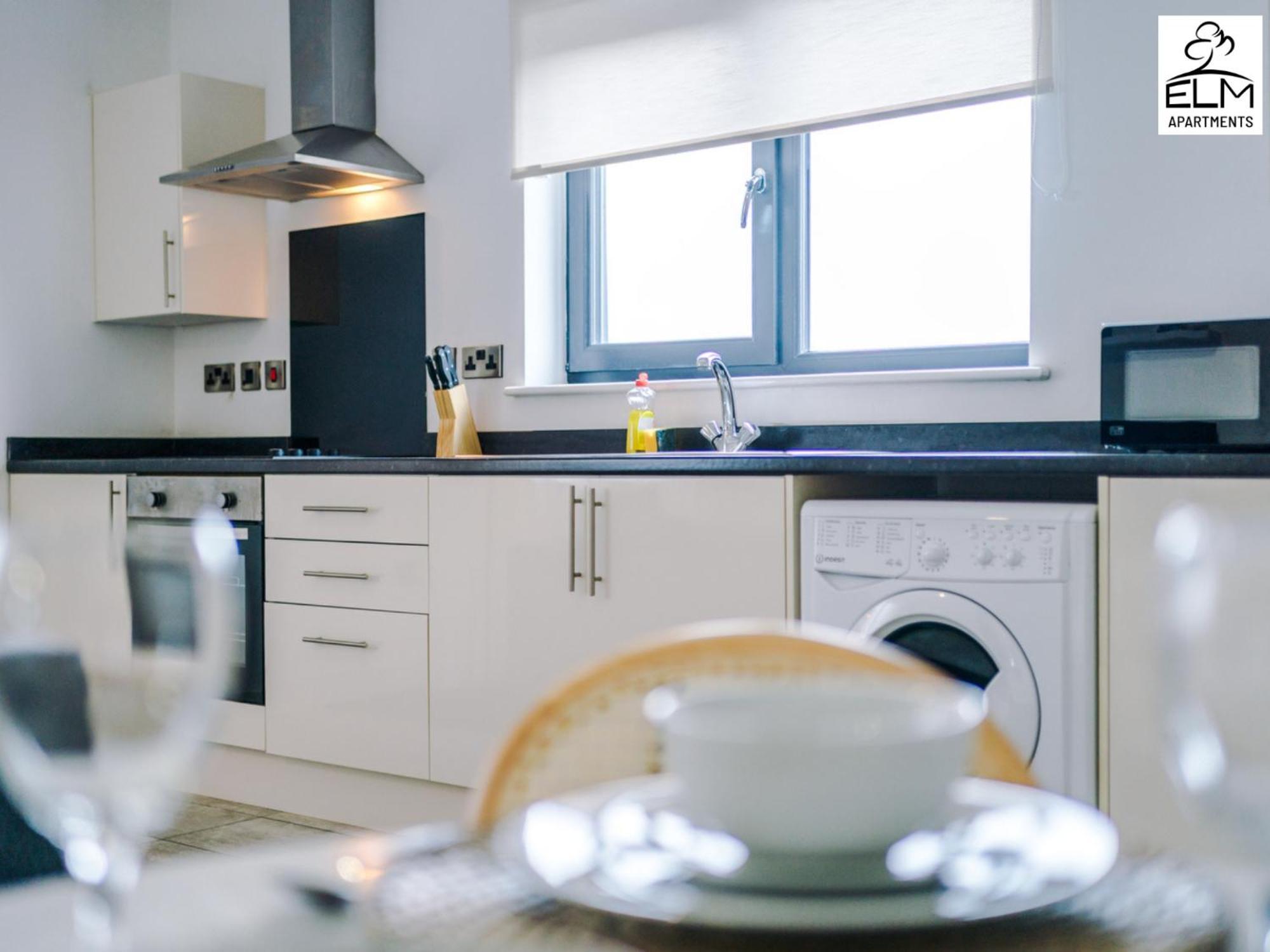 Elm Aparthotel , Collection Of Apartments Available Near Media City , Free Parking 曼彻斯特 外观 照片