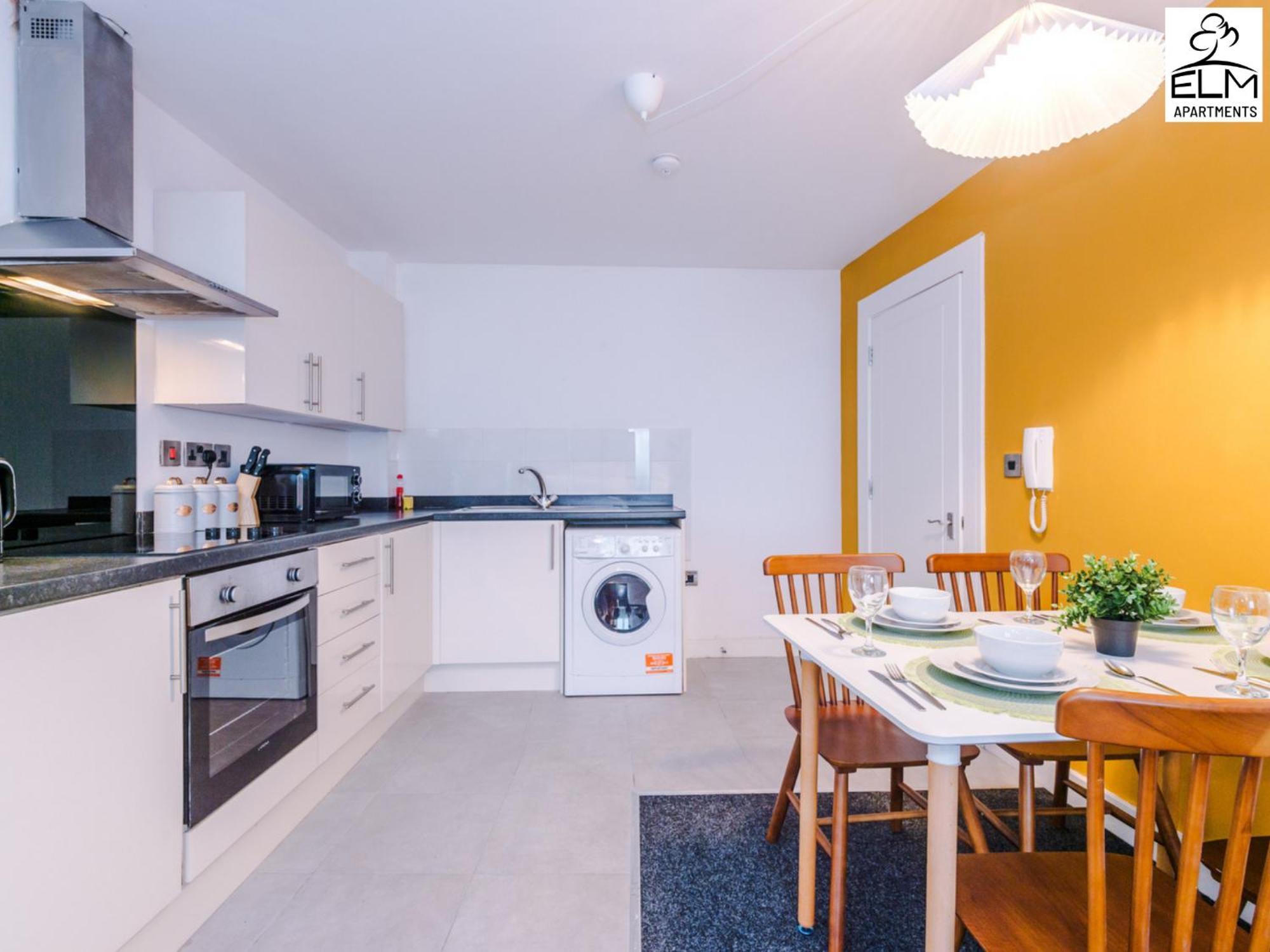 Elm Aparthotel , Collection Of Apartments Available Near Media City , Free Parking 曼彻斯特 外观 照片