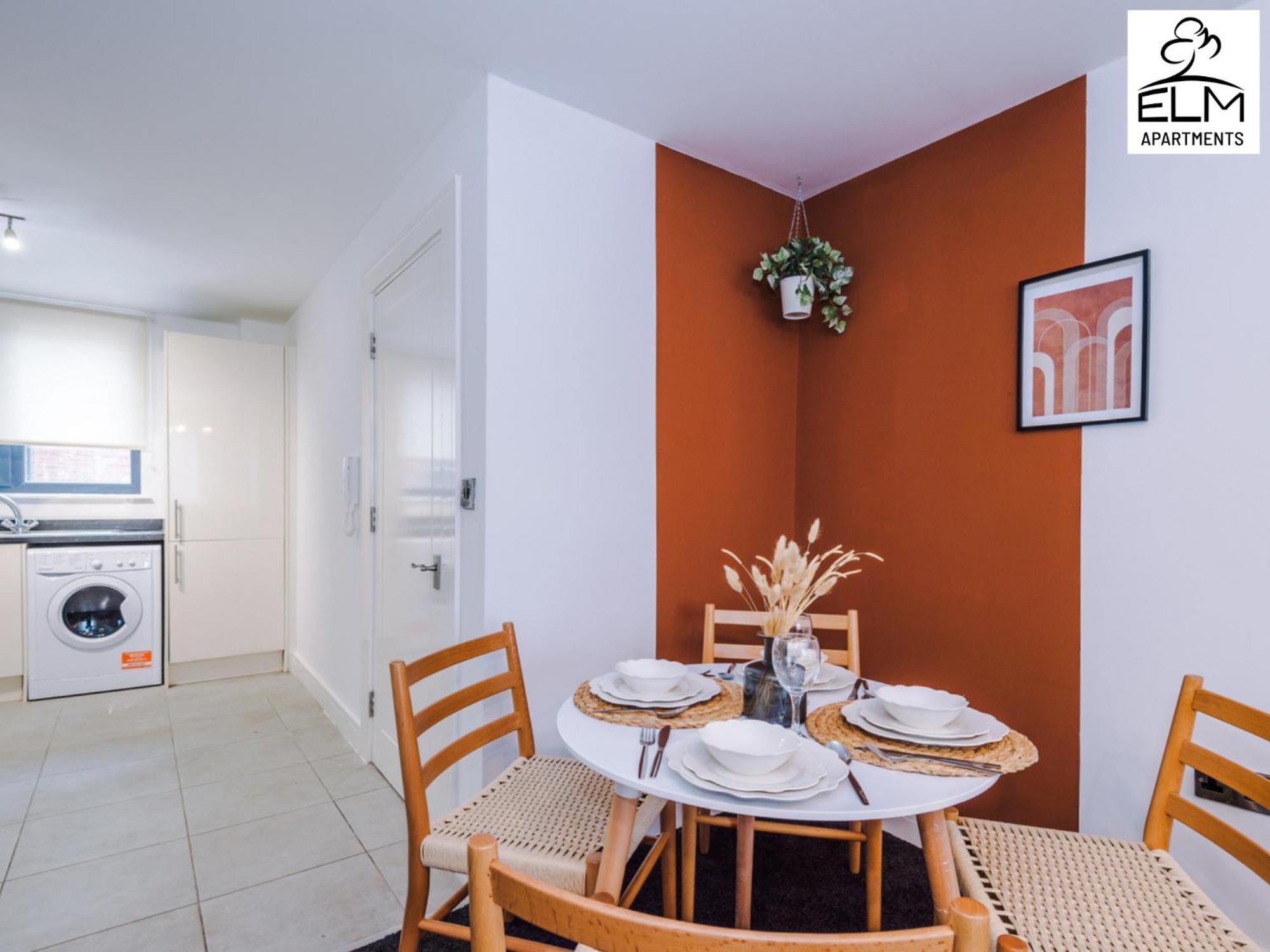 Elm Aparthotel , Collection Of Apartments Available Near Media City , Free Parking 曼彻斯特 外观 照片